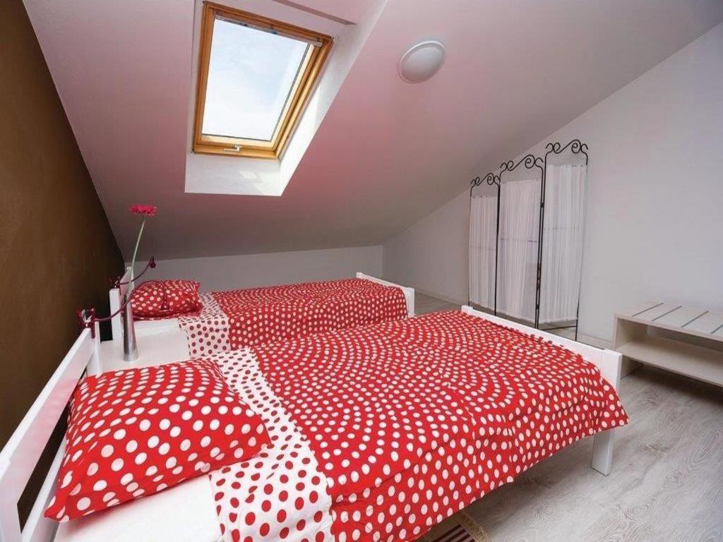 Porozina Apartments Grzic מראה חיצוני תמונה