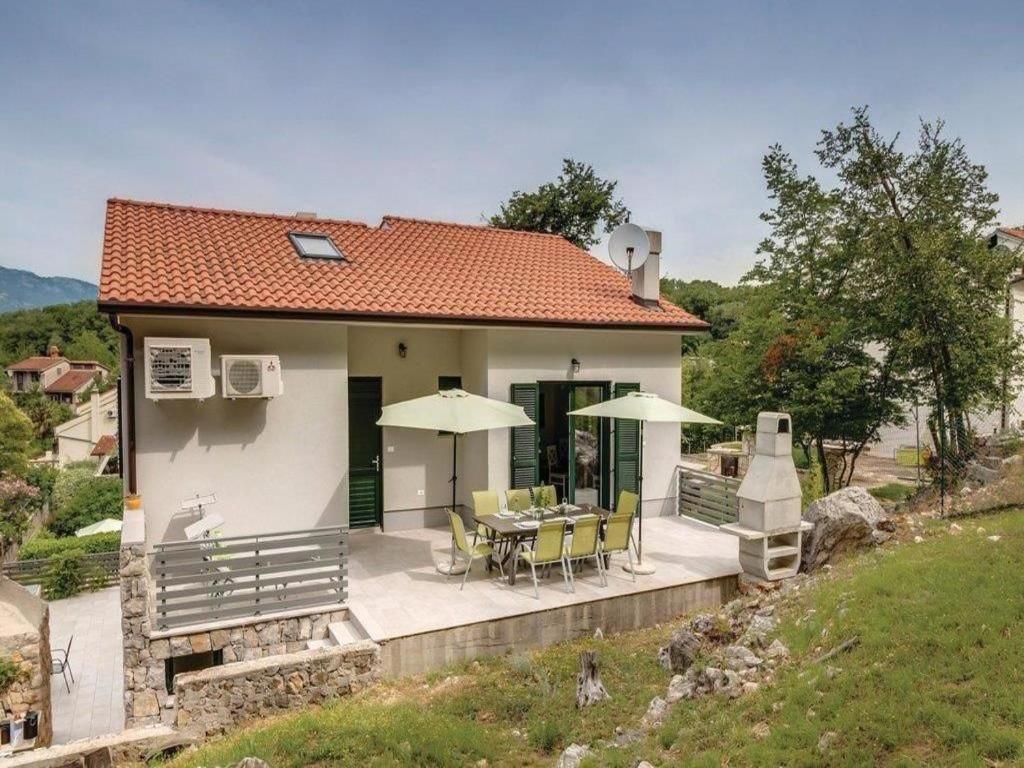 Porozina Apartments Grzic מראה חיצוני תמונה