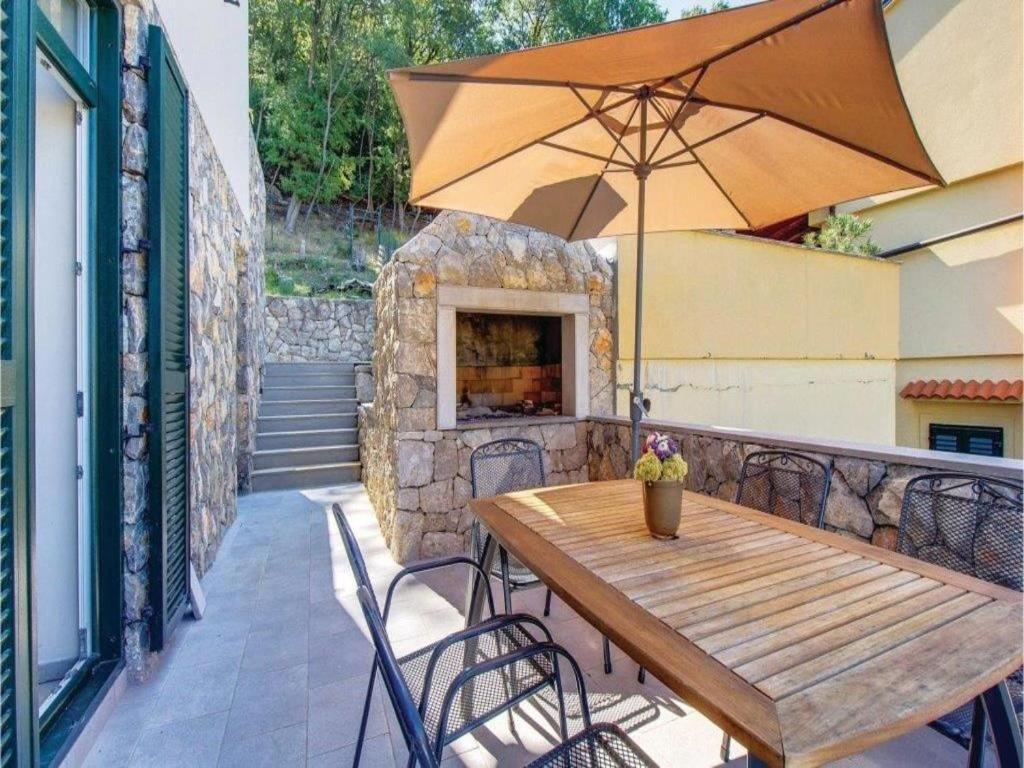 Porozina Apartments Grzic מראה חיצוני תמונה