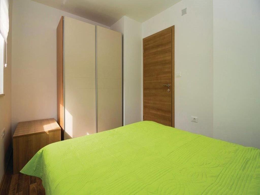 Porozina Apartments Grzic מראה חיצוני תמונה